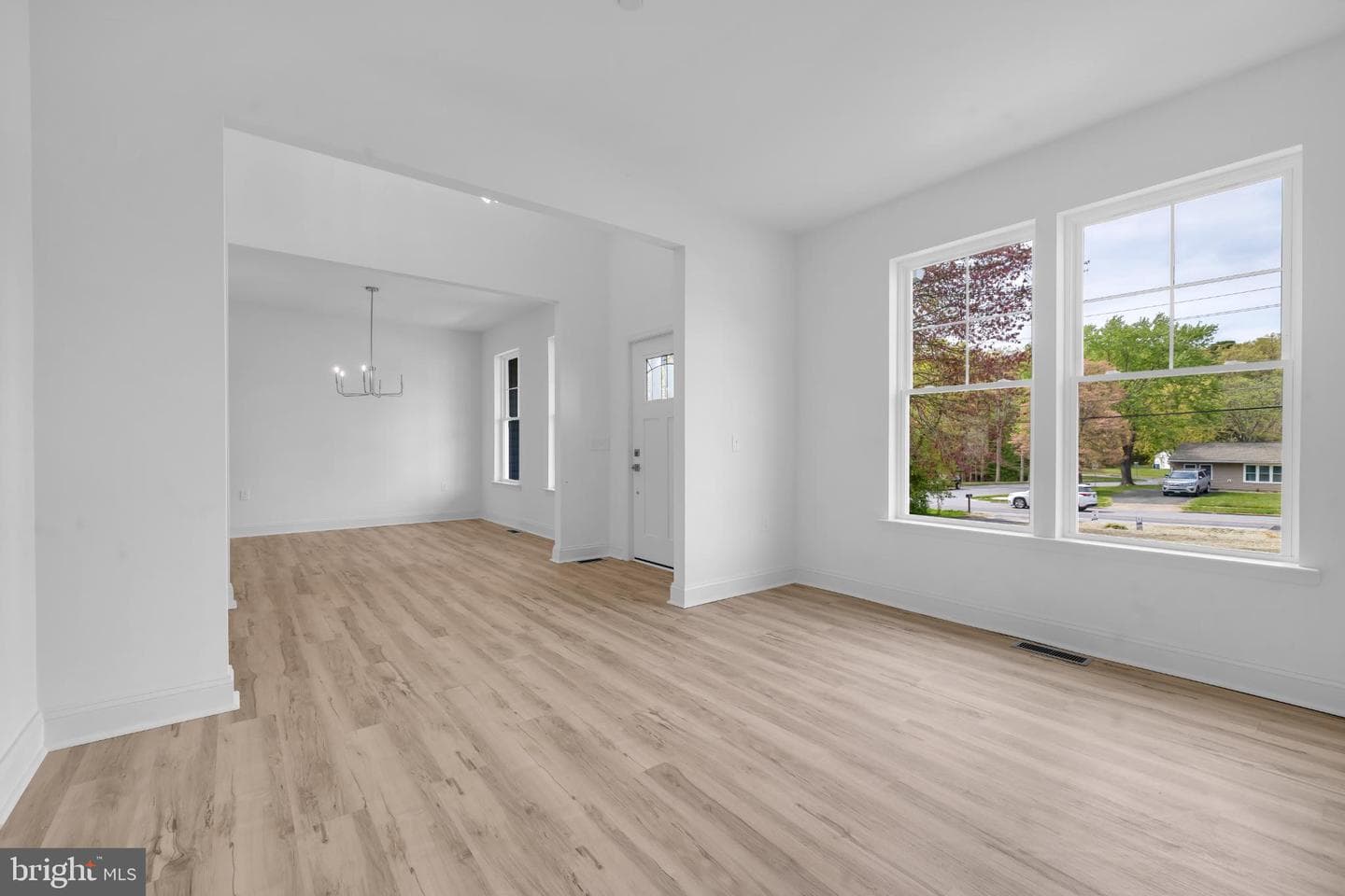 413 Trimble Road photo 10