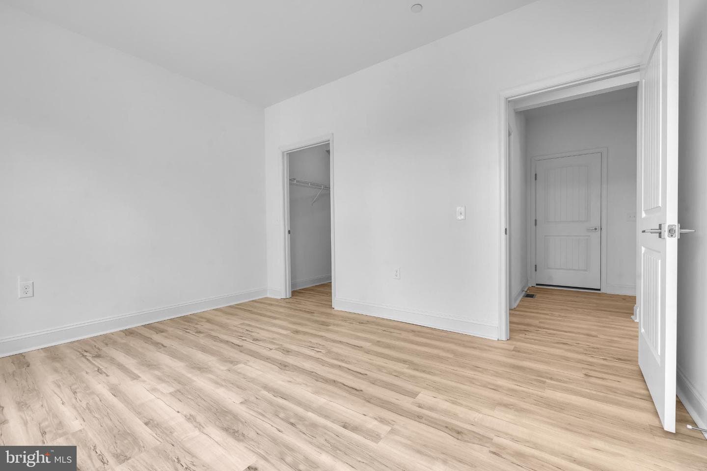 413 Trimble Road photo 22