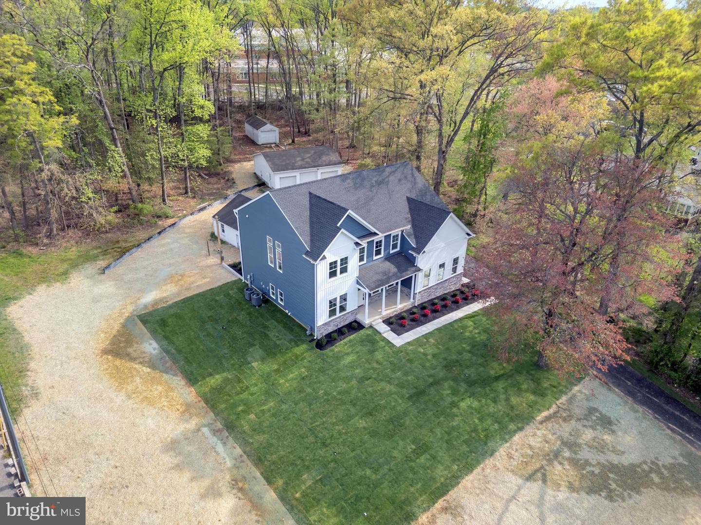 413 Trimble Road photo 4
