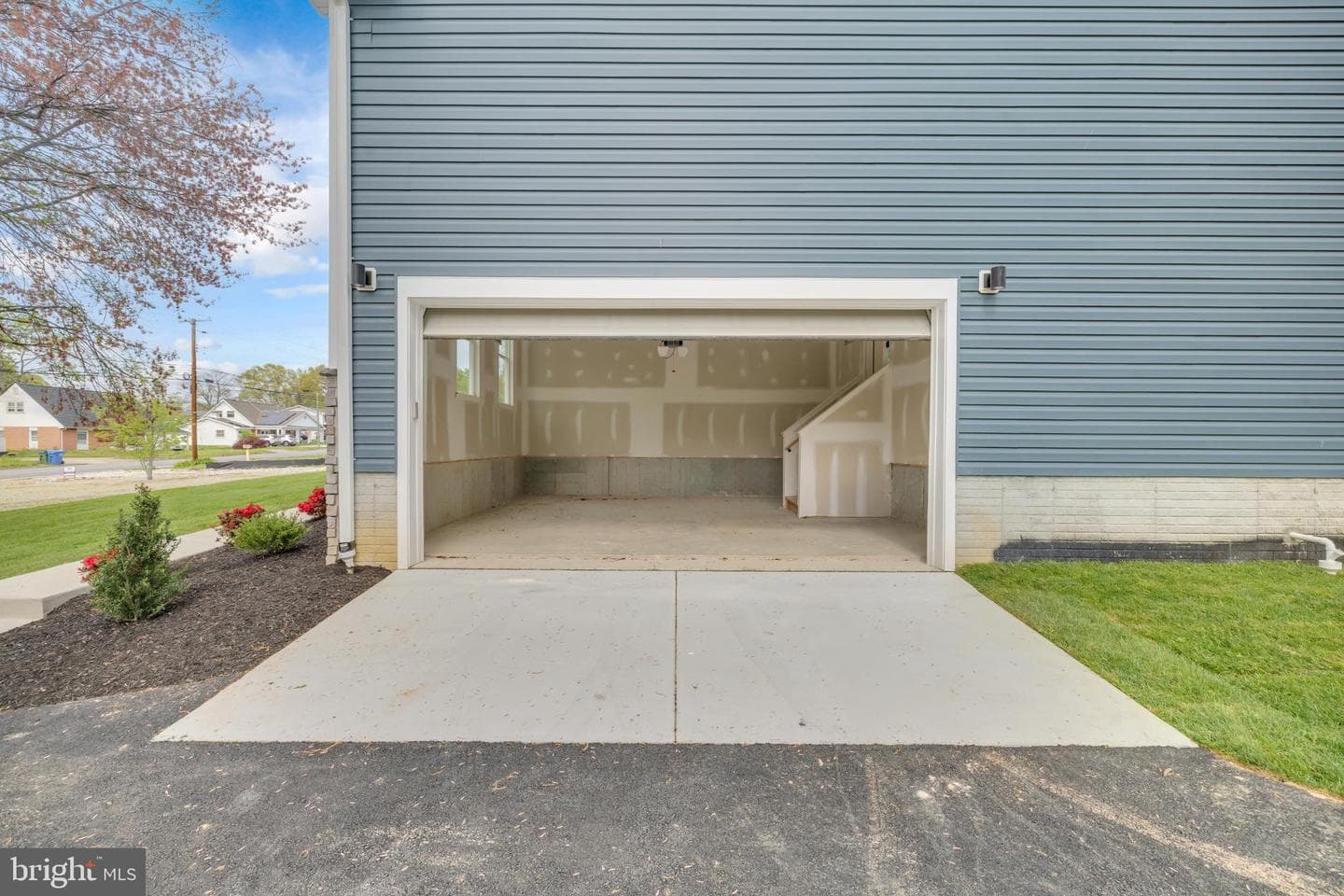 413 Trimble Road photo 44