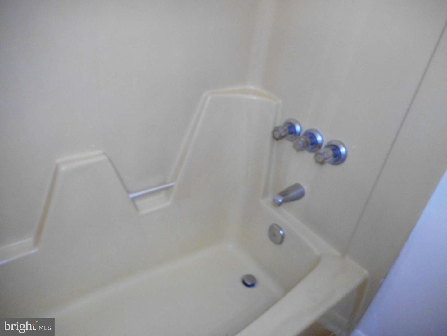 604/606 Water Street photo 32