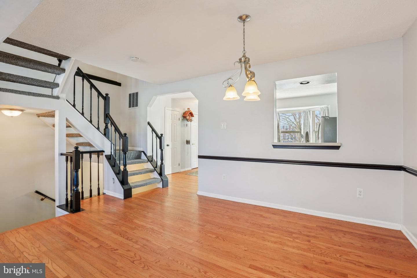 804 Dora Place photo 10