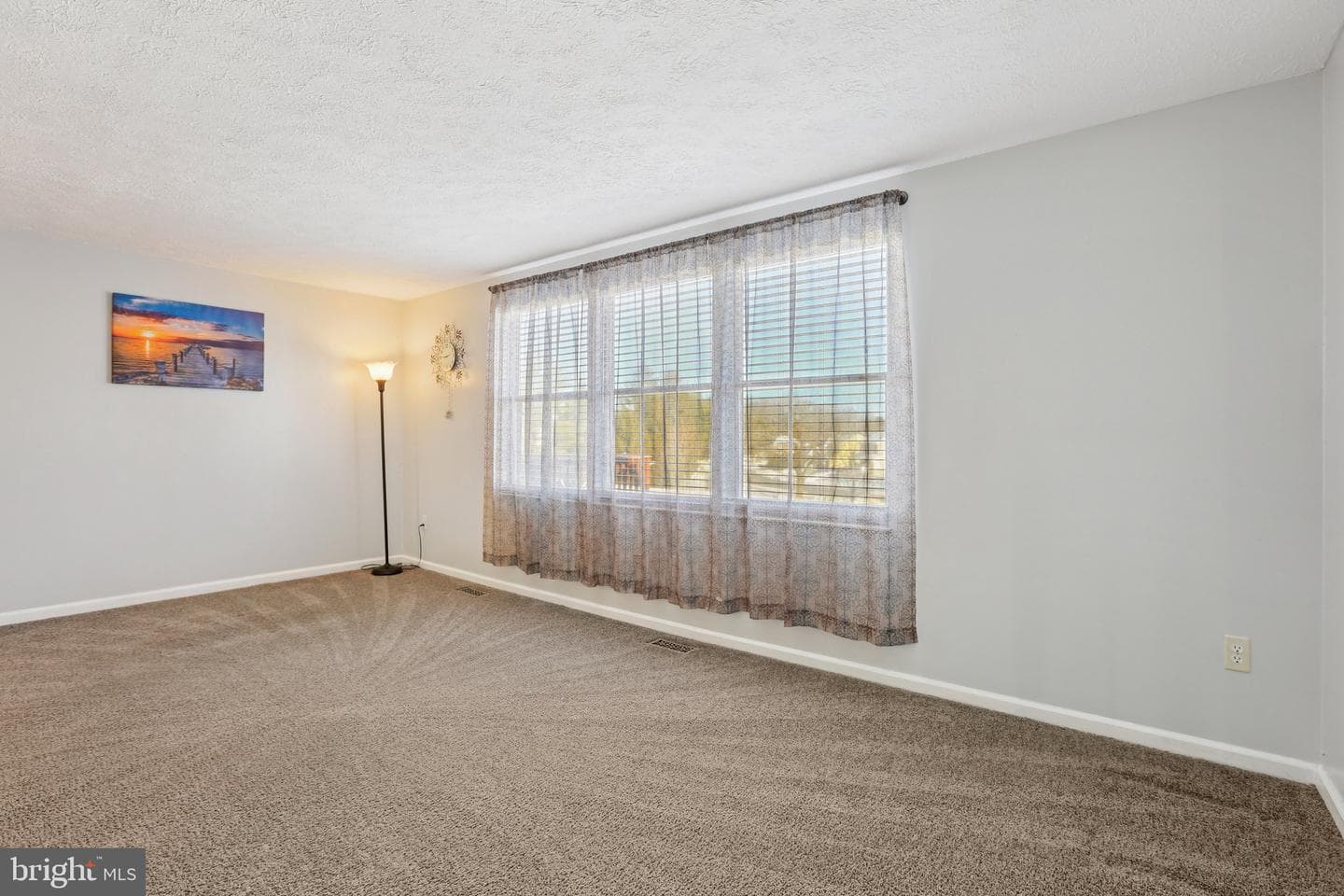 804 Dora Place photo 13