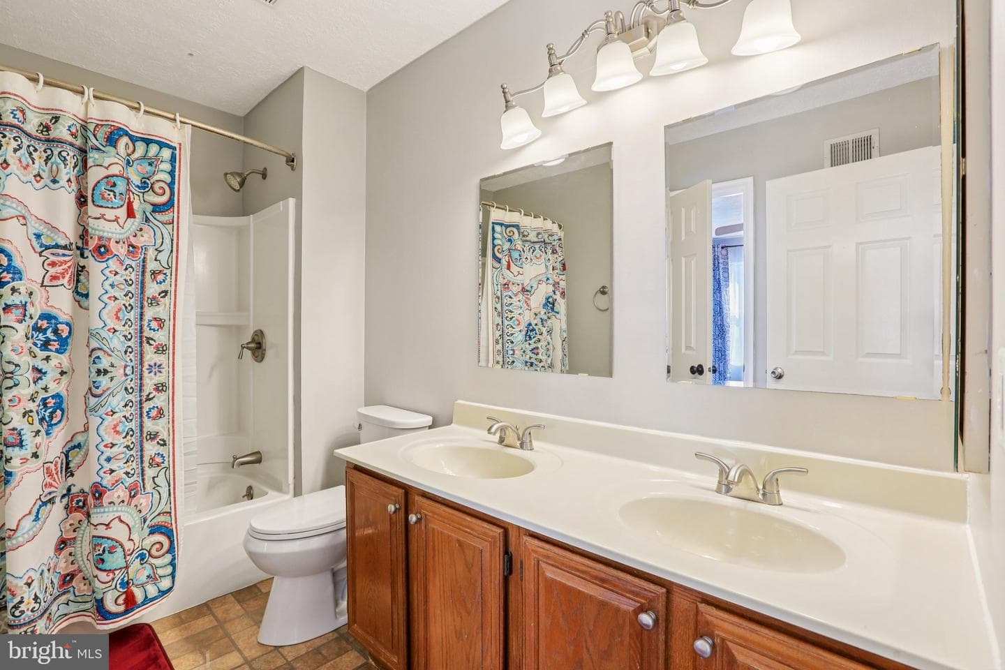 804 Dora Place photo 18