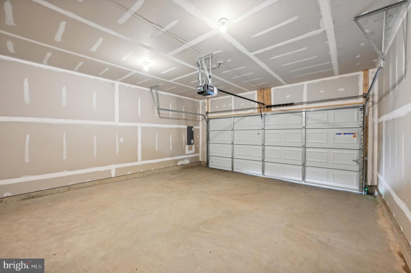 716 Managrass Drive photo 40