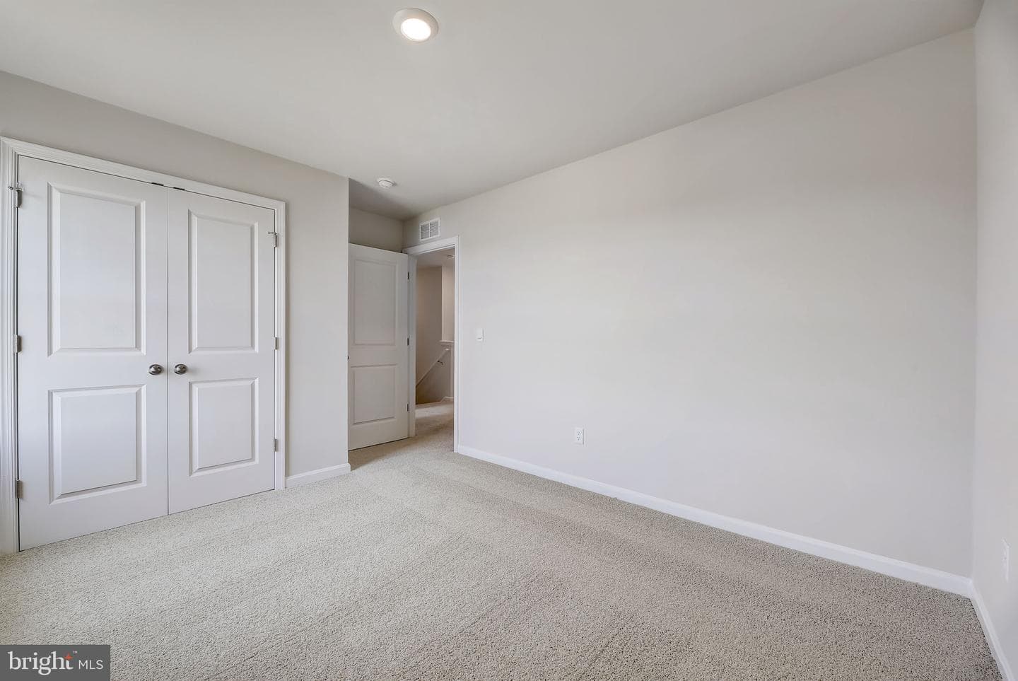 804 Hyssop Court photo 18