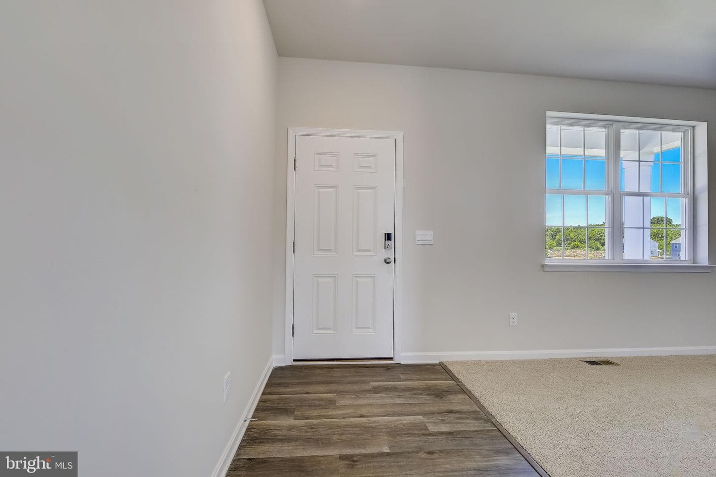 804 Hyssop Court photo 2