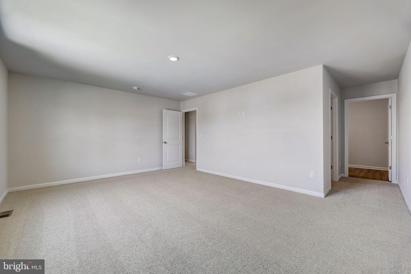 804 Hyssop Court photo 24