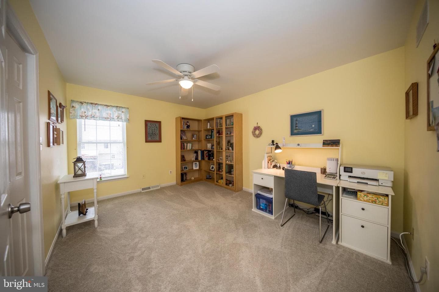 2003 Hialeah Court photo 25
