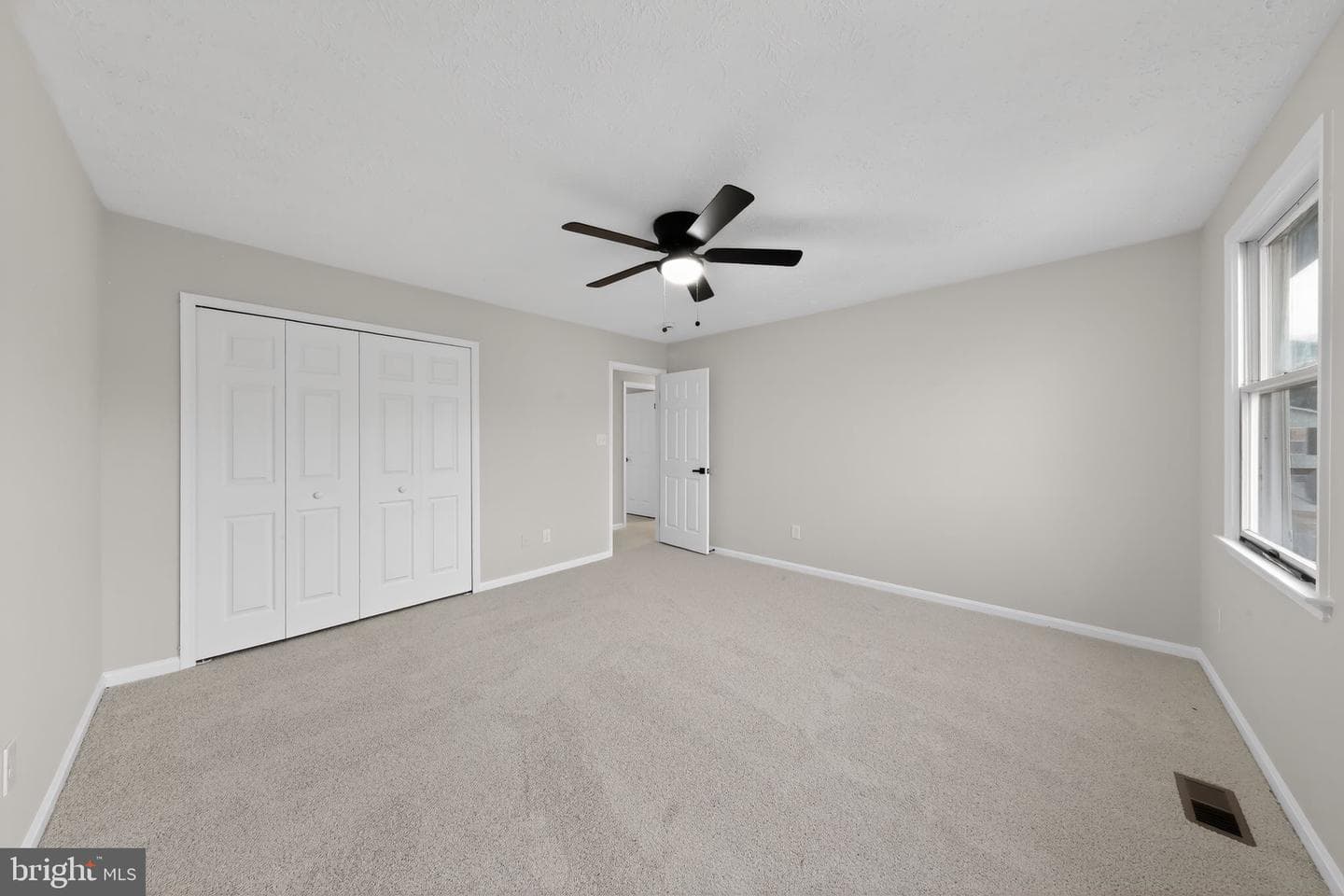 225 Heather Way photo 20