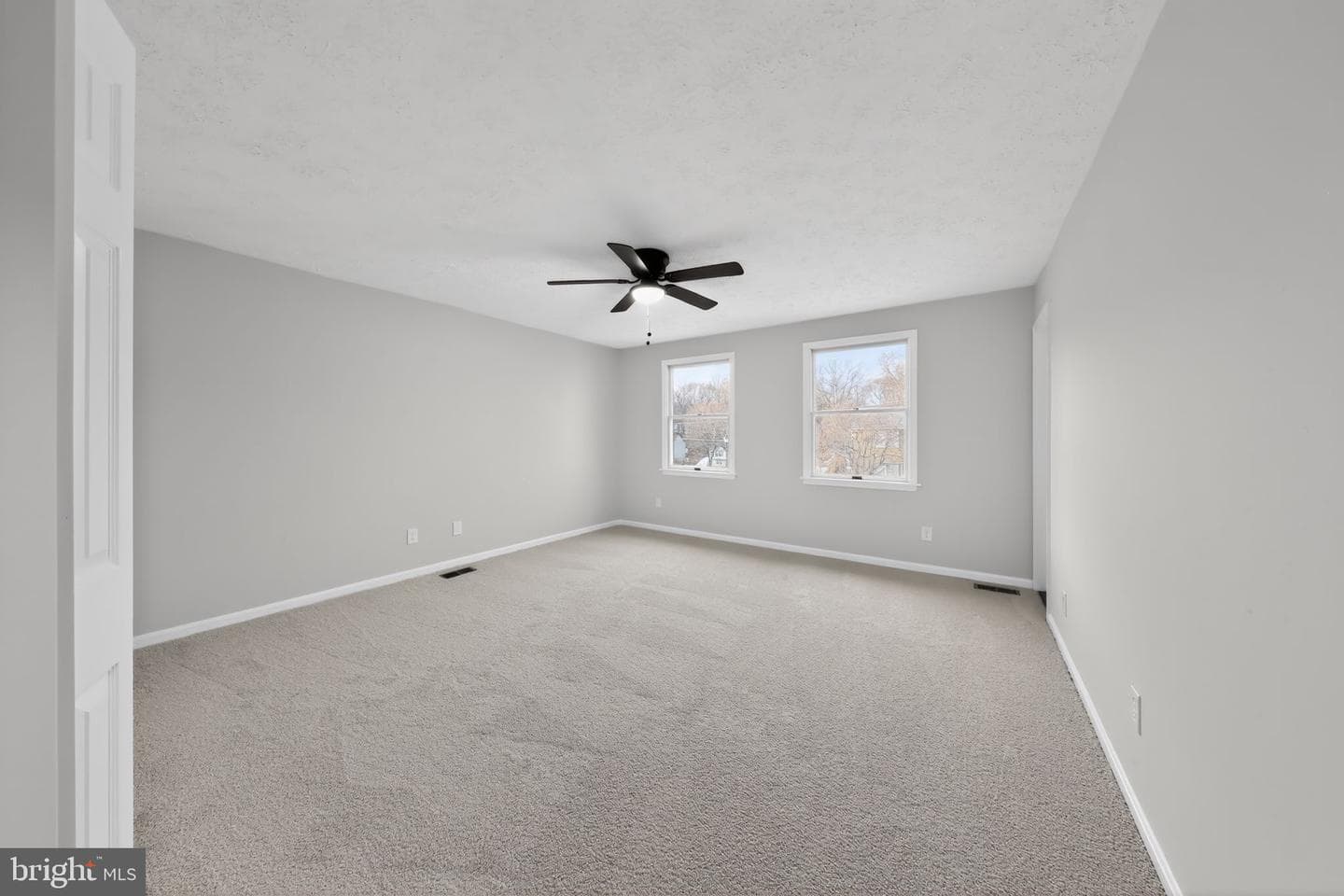 225 Heather Way photo 25