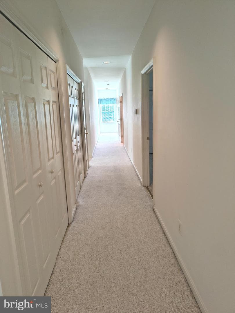 1604 S Tollgate Road photo 32
