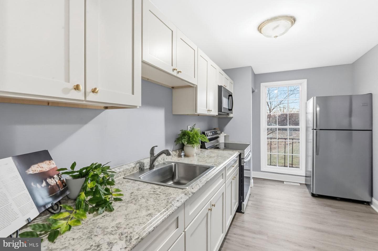 1811 Eloise Lane photo 10