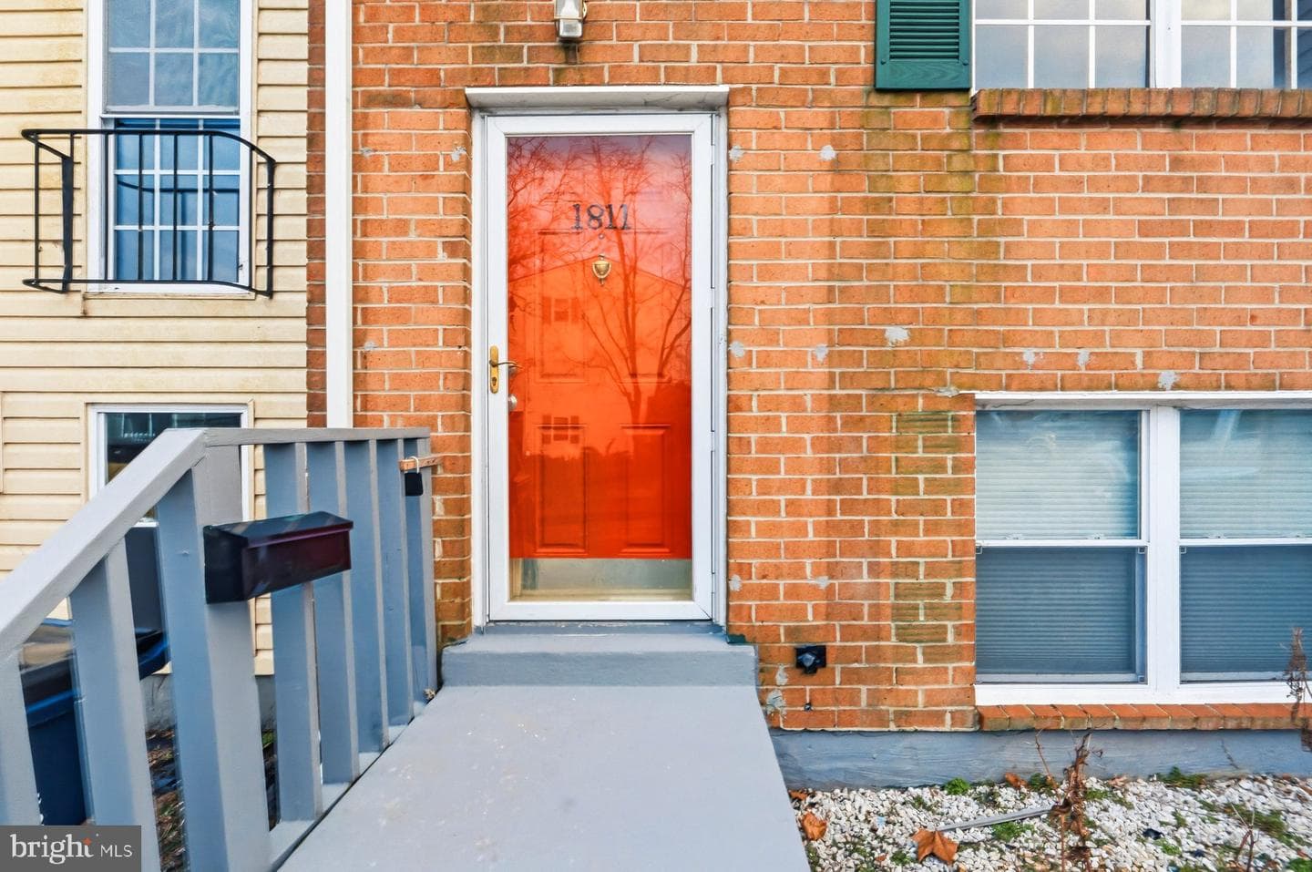 1811 Eloise Lane photo 3