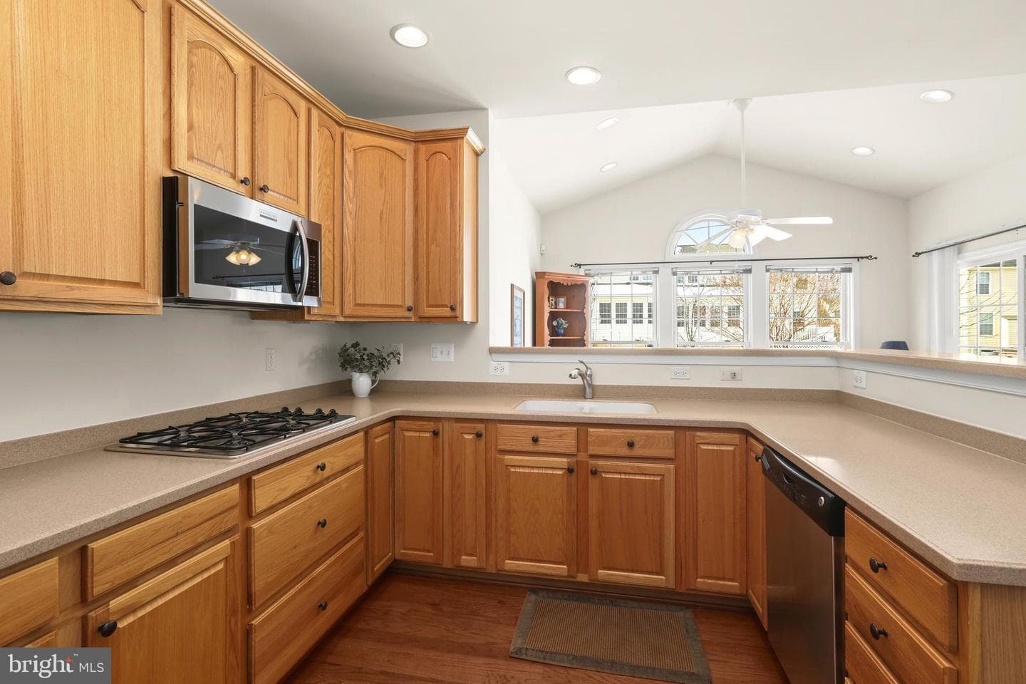 804 Bridle Path photo 19