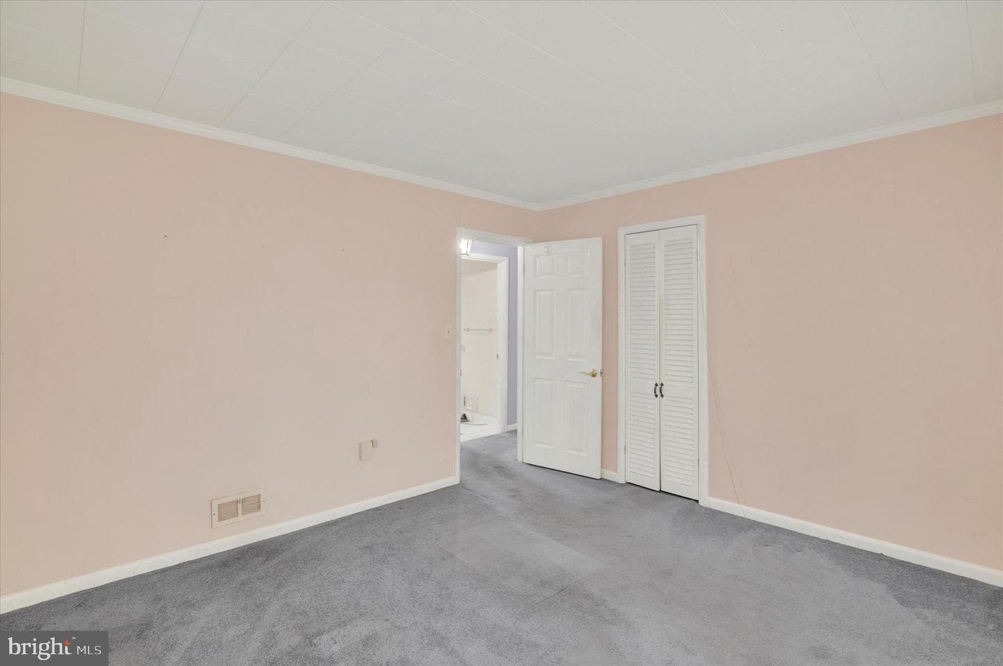 1608 S Tollgate Road photo 23