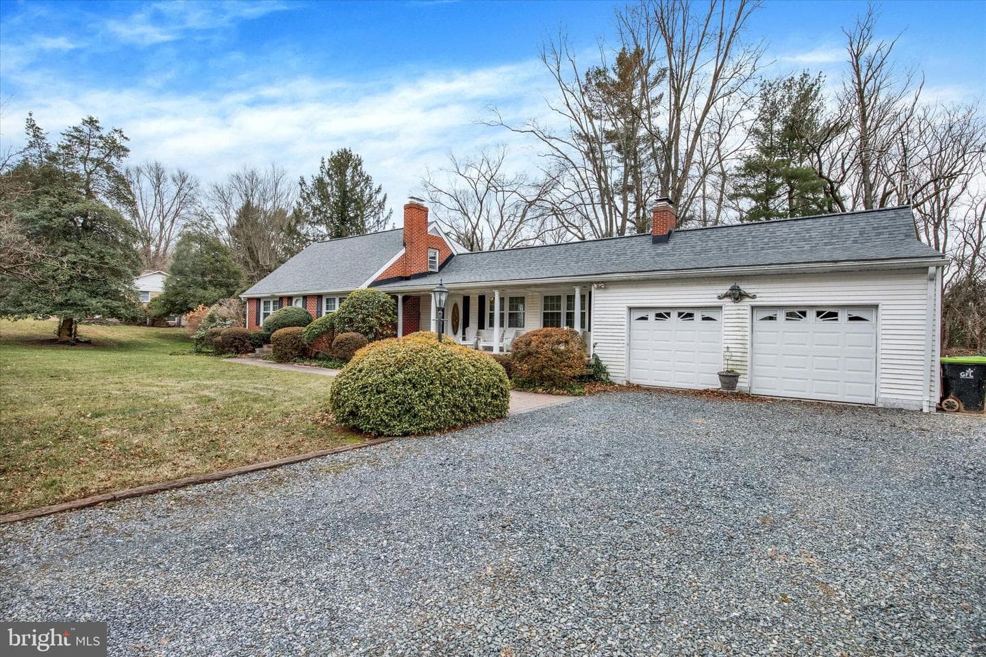 1608 S Tollgate Road photo 3