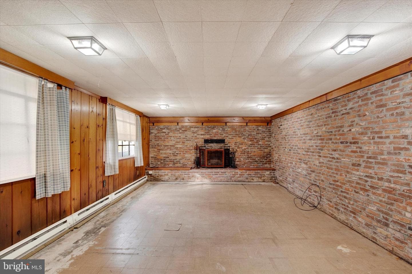 1608 S Tollgate Road photo 33