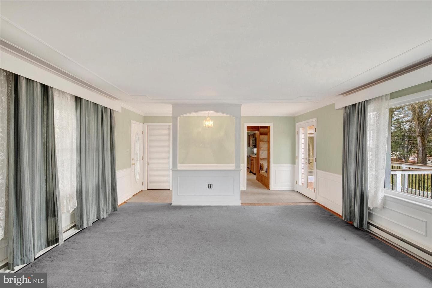 1608 S Tollgate Road photo 9