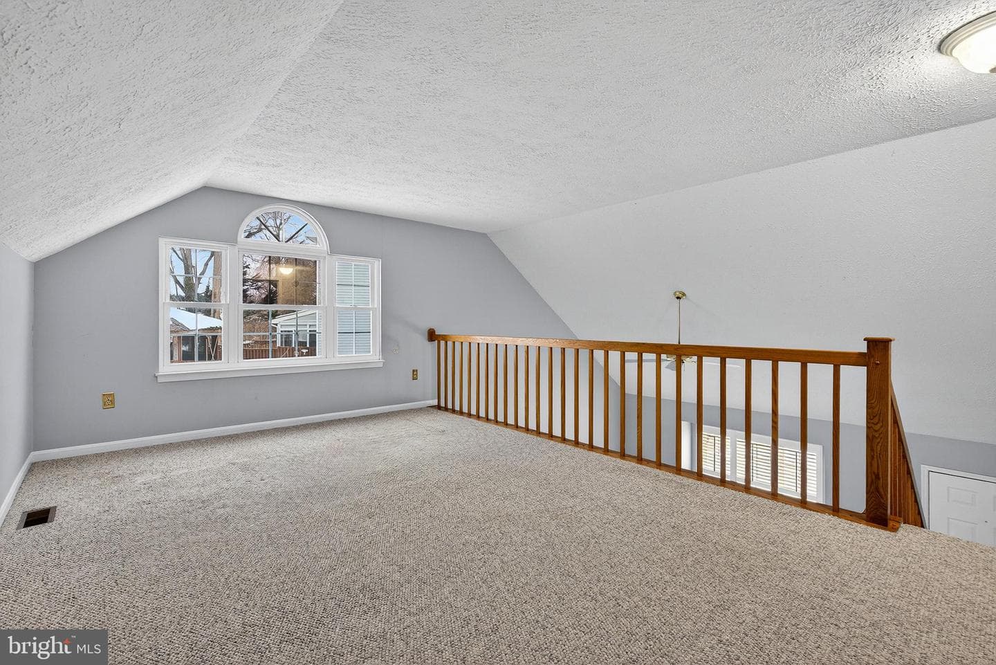 910 Chesney Lane photo 28