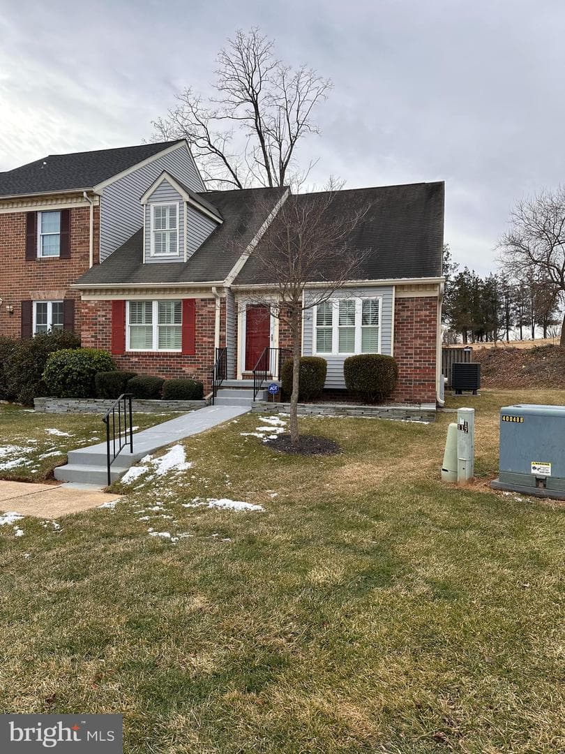910 Chesney Lane photo 3