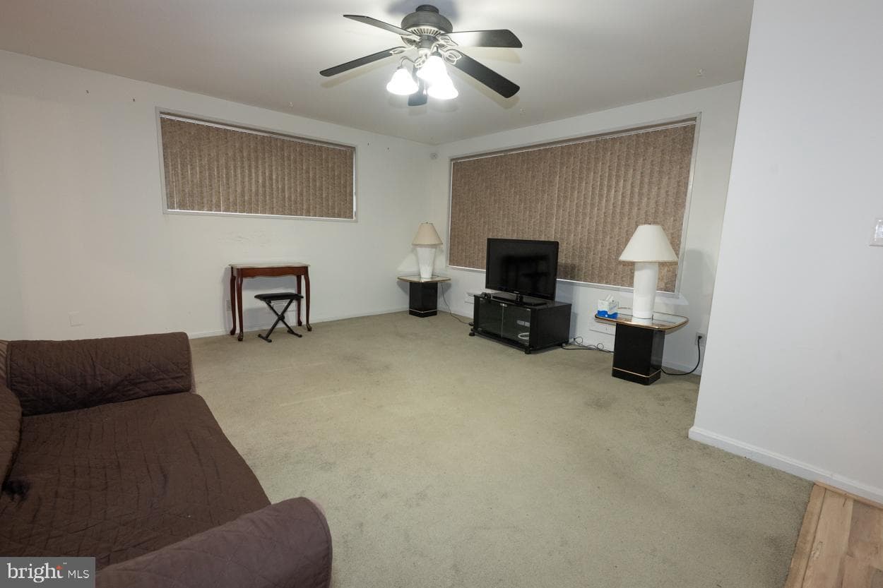 729 Cambridge Avenue photo 17