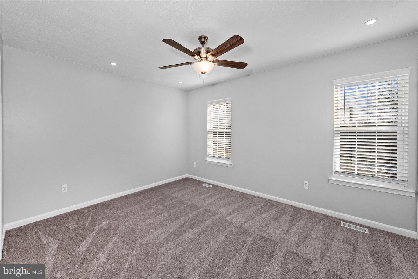4300 Cowan Place photo 15