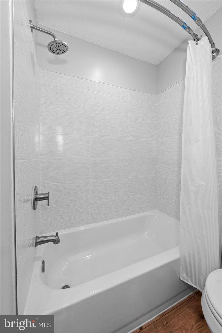 4300 Cowan Place photo 19