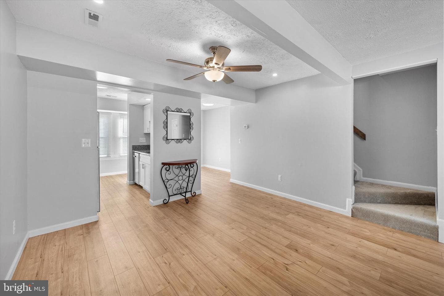 4300 Cowan Place photo 4