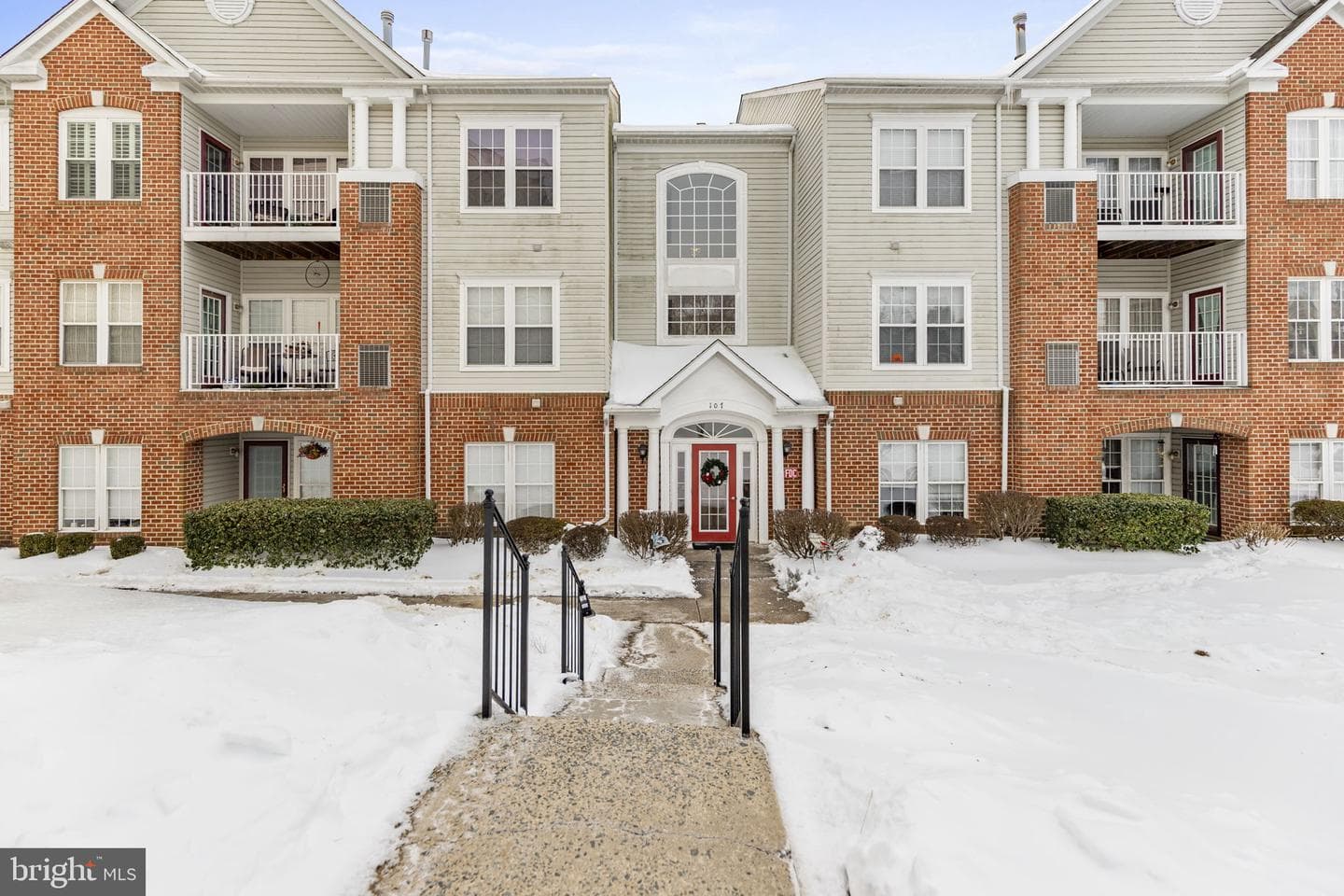 107 Sunshine Court