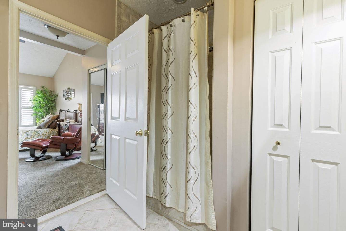 107 Sunshine Court photo 23