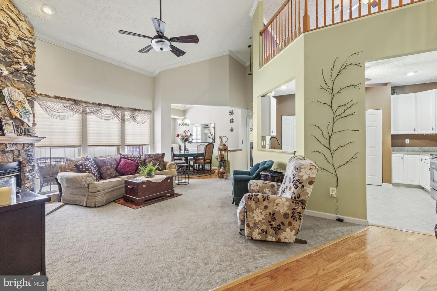 107 Sunshine Court photo 6