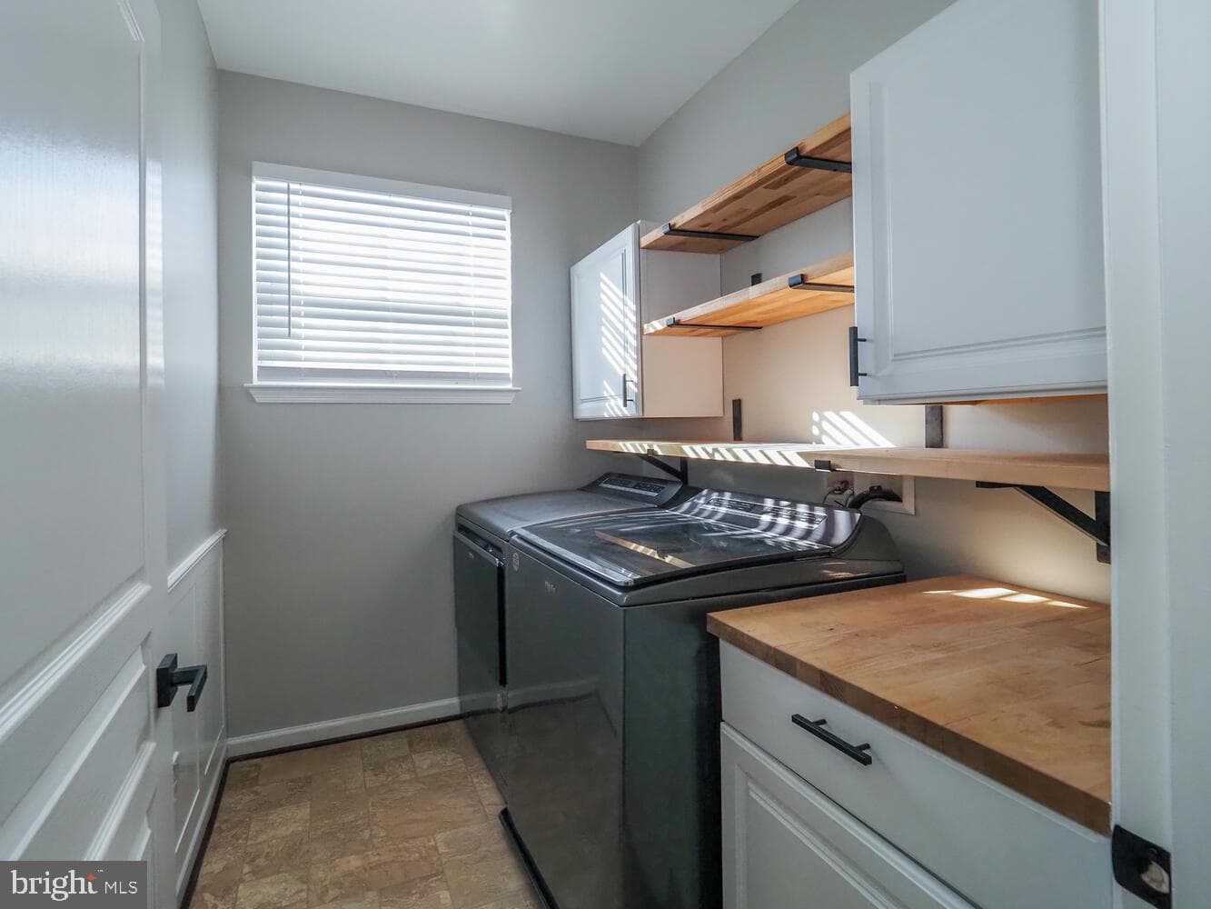 1335 N Sewards Court photo 24