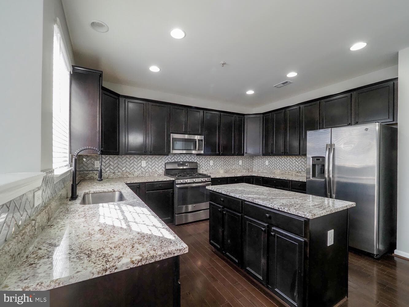 1335 N Sewards Court photo 6
