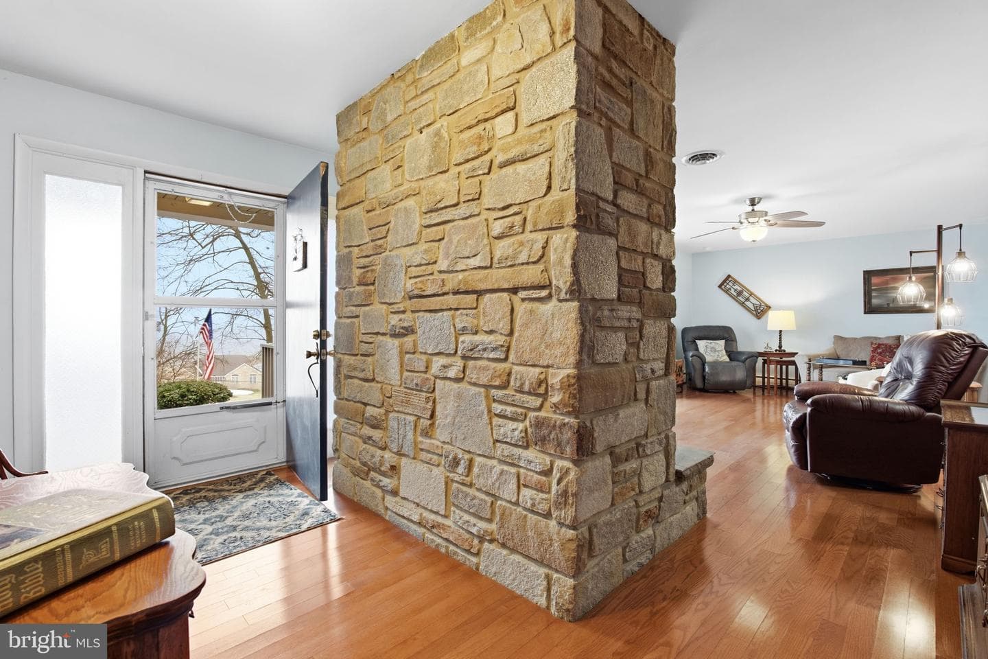 302 Scenic Drive photo 3