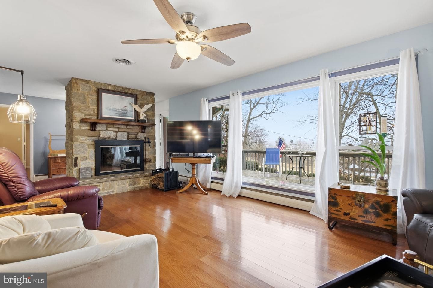 302 Scenic Drive photo 5
