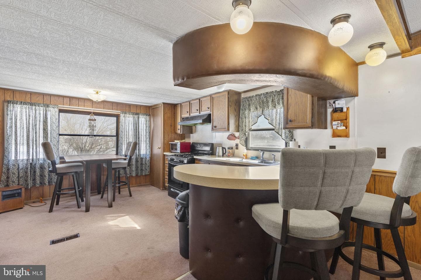 1524 Ridge Road photo 3