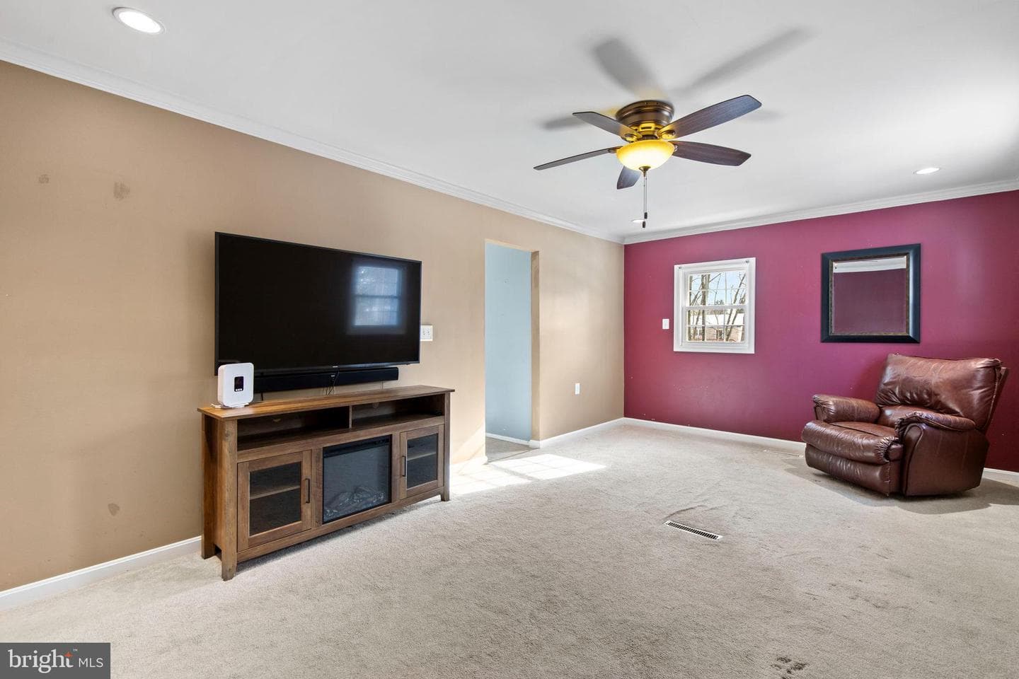 2058 Whitney Lane photo 13