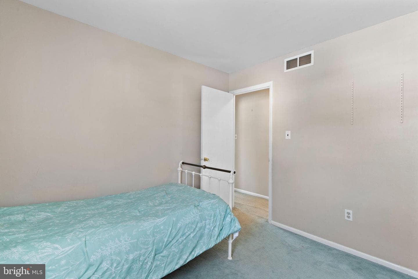 2058 Whitney Lane photo 22
