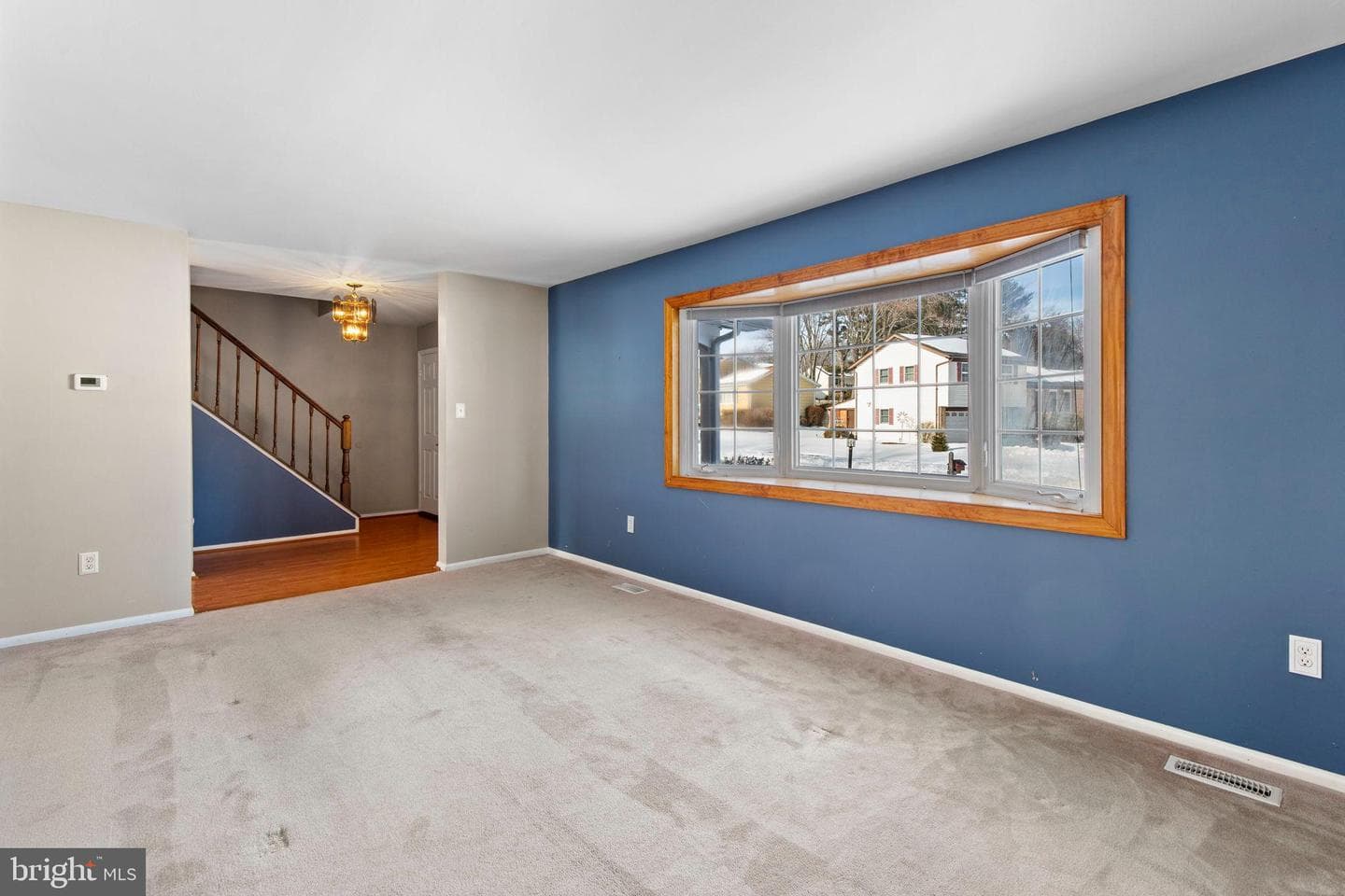 2058 Whitney Lane photo 6