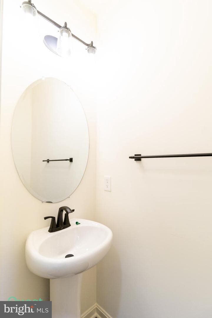 2113 Nuttal Avenue photo 25