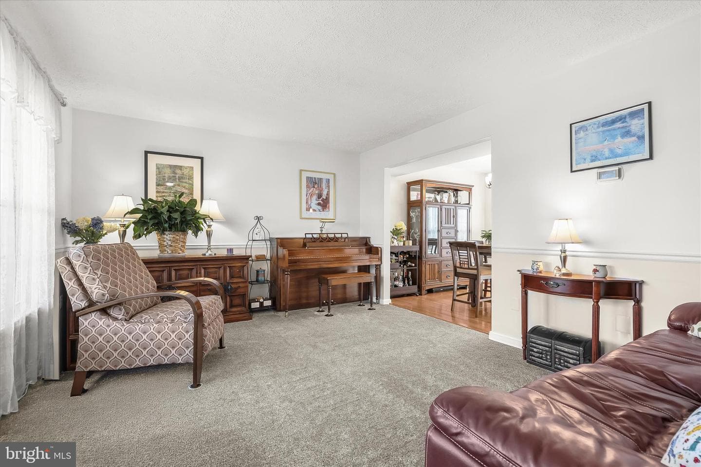 1424 Valley Forge Way photo 3