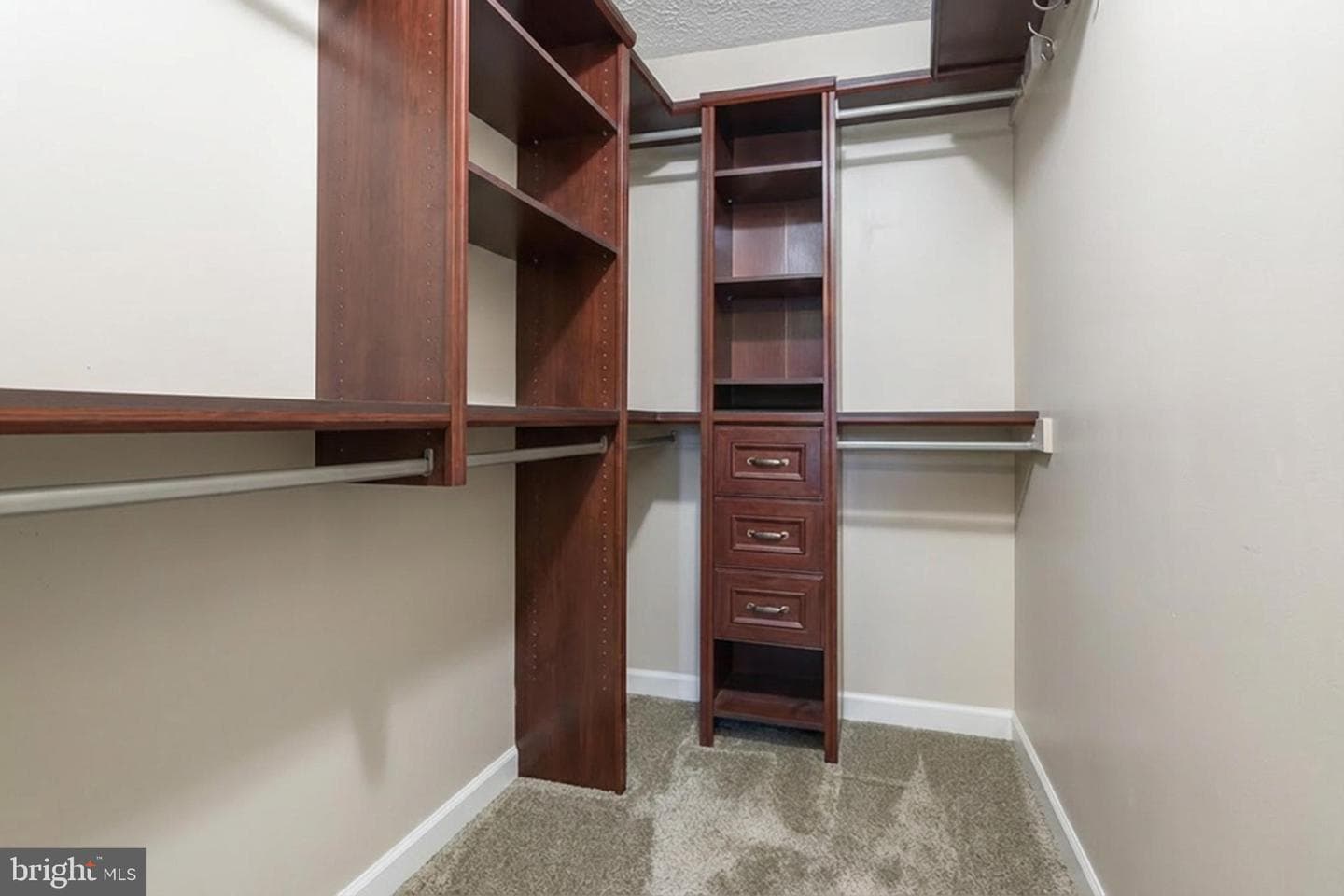 1424 Valley Forge Way photo 32