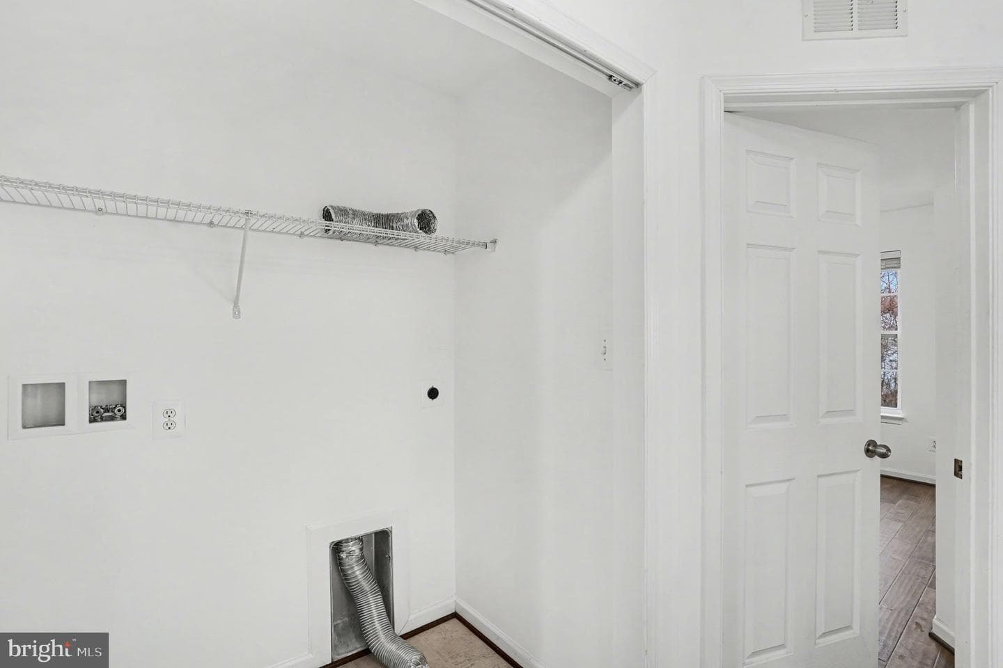 506 Millar Court photo 26