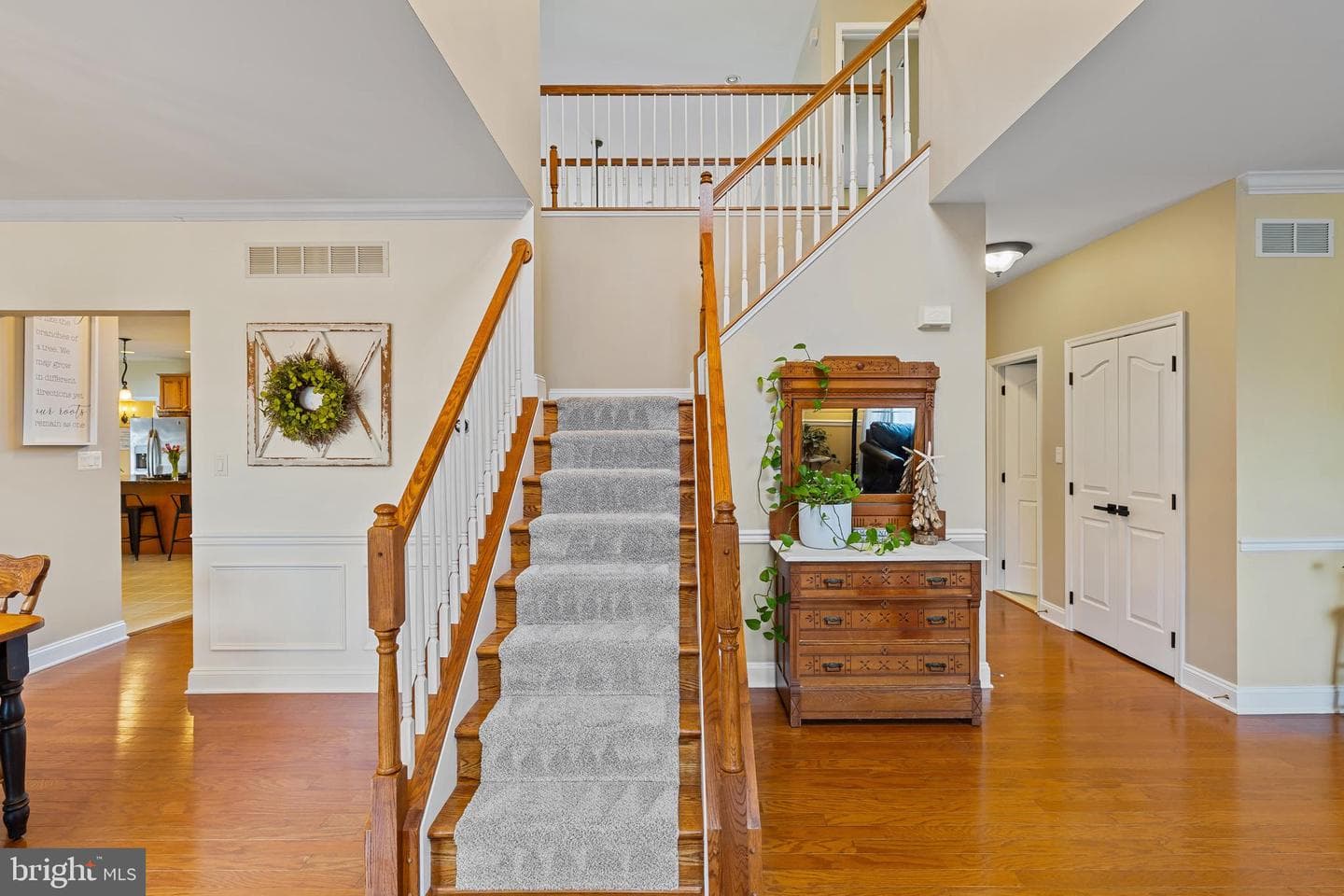 2109 Winstone Court photo 2