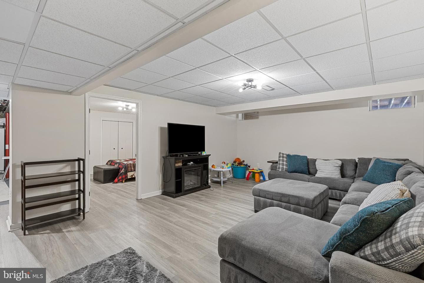 2109 Winstone Court photo 34