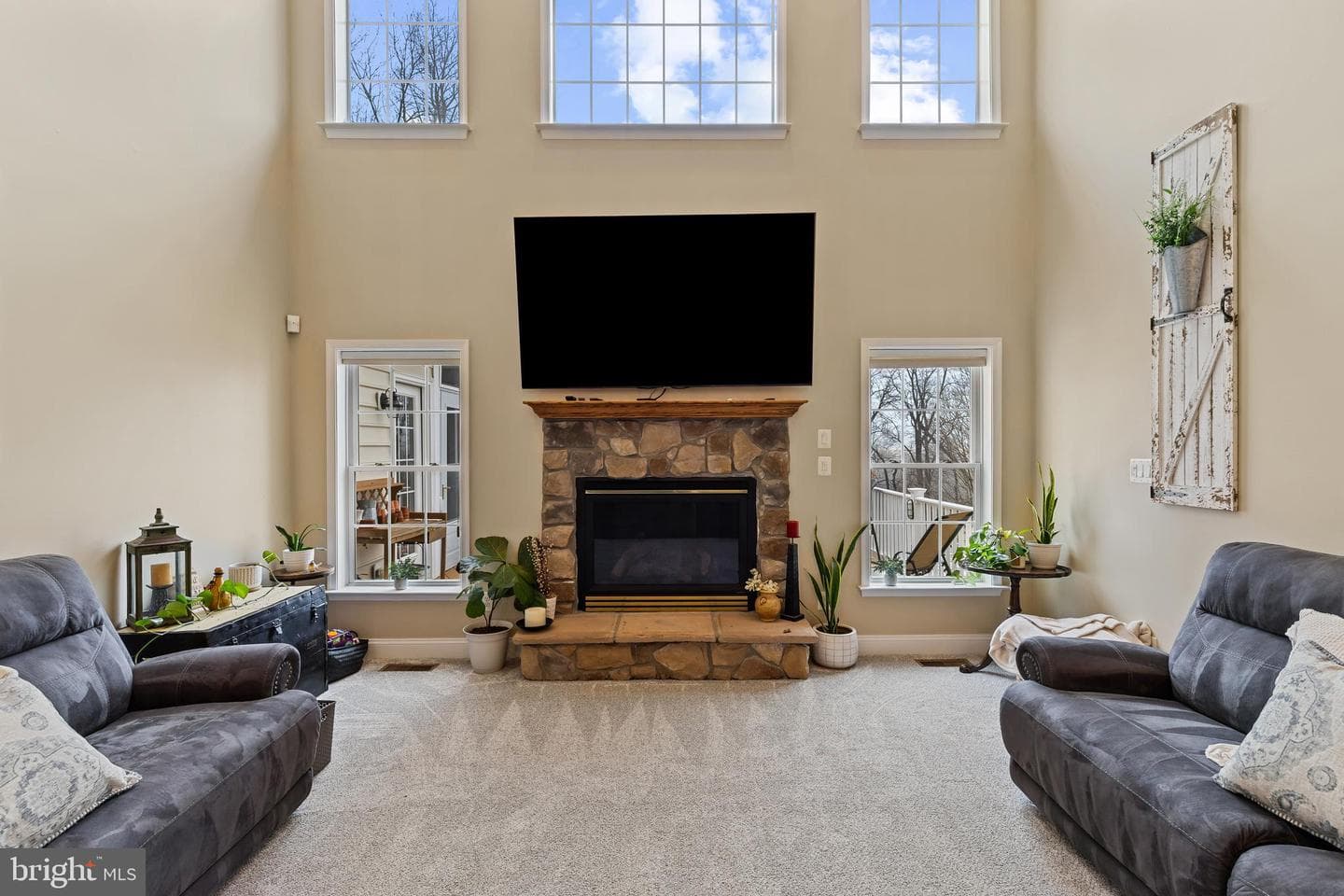 2109 Winstone Court photo 6