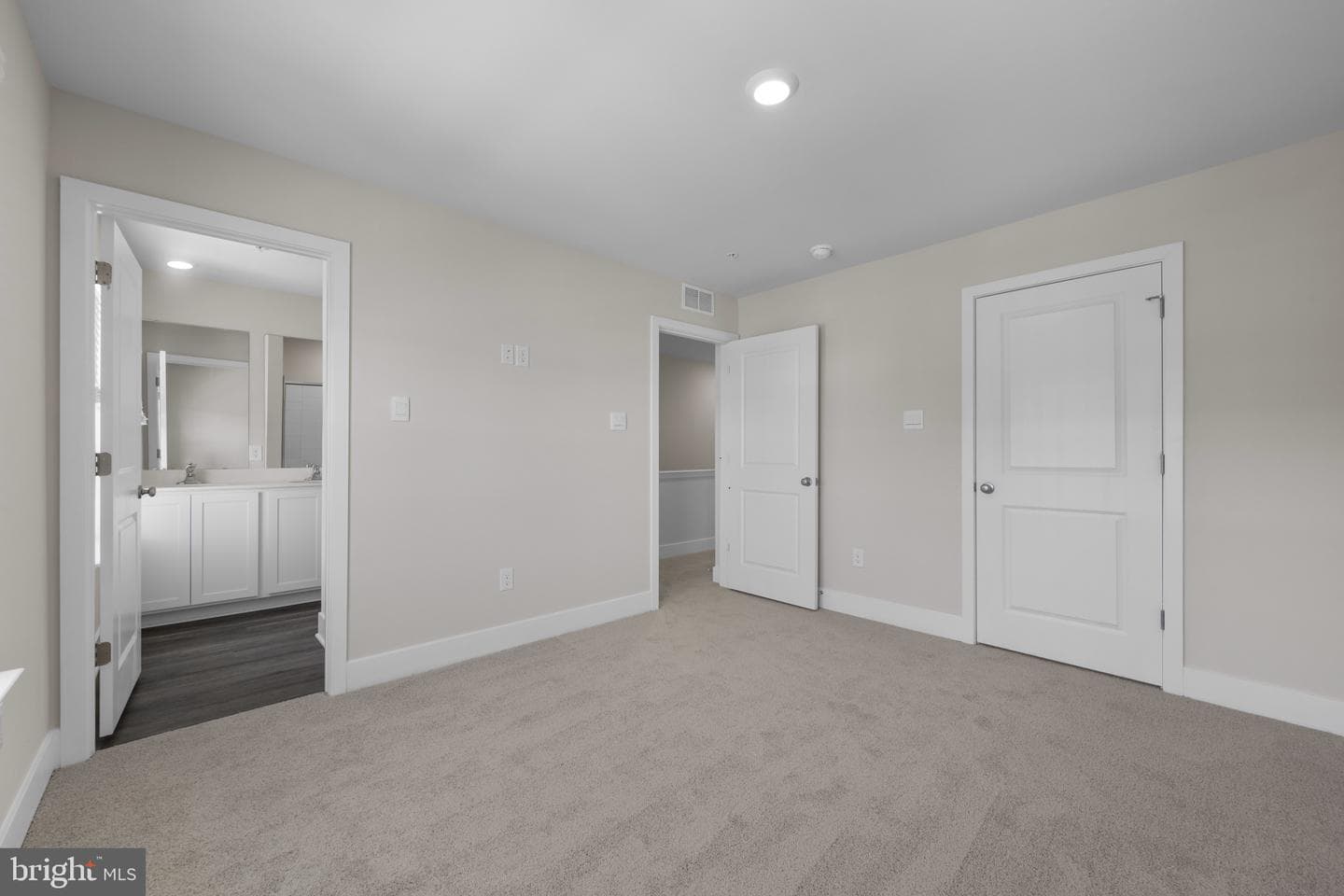 403 Halyard Drive photo 17