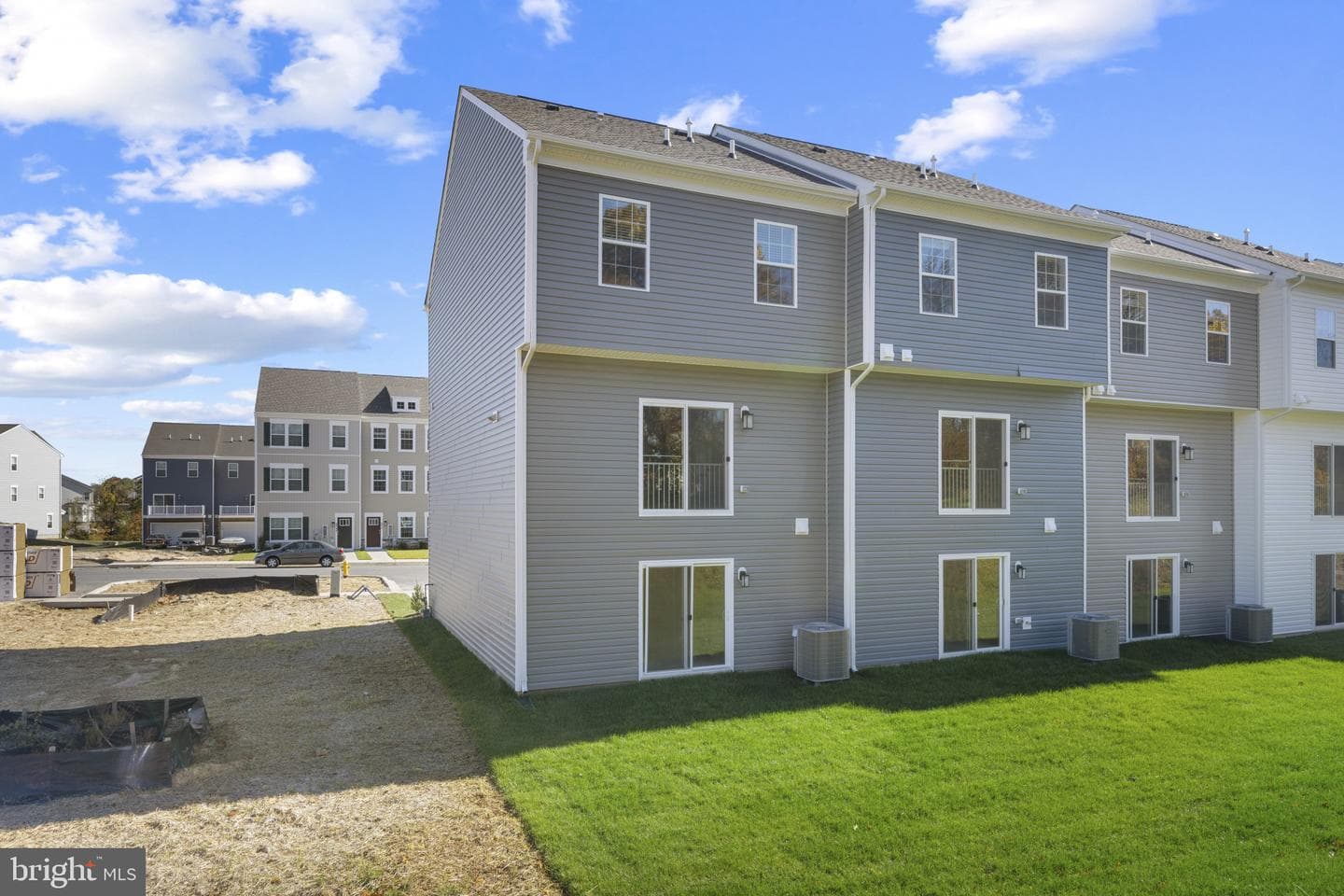 403 Halyard Drive photo 32