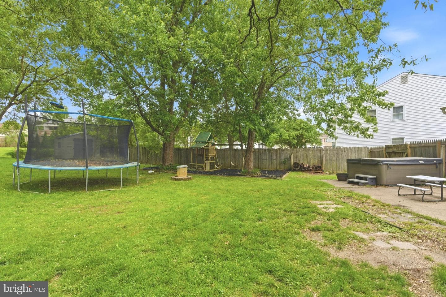 203 Kane Court photo 36